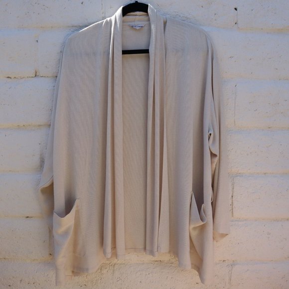 Vintage Drapey Coat - Flowy Lightweight Relaxed Fit Cream Sweater Shawl - Picture 1 of 7